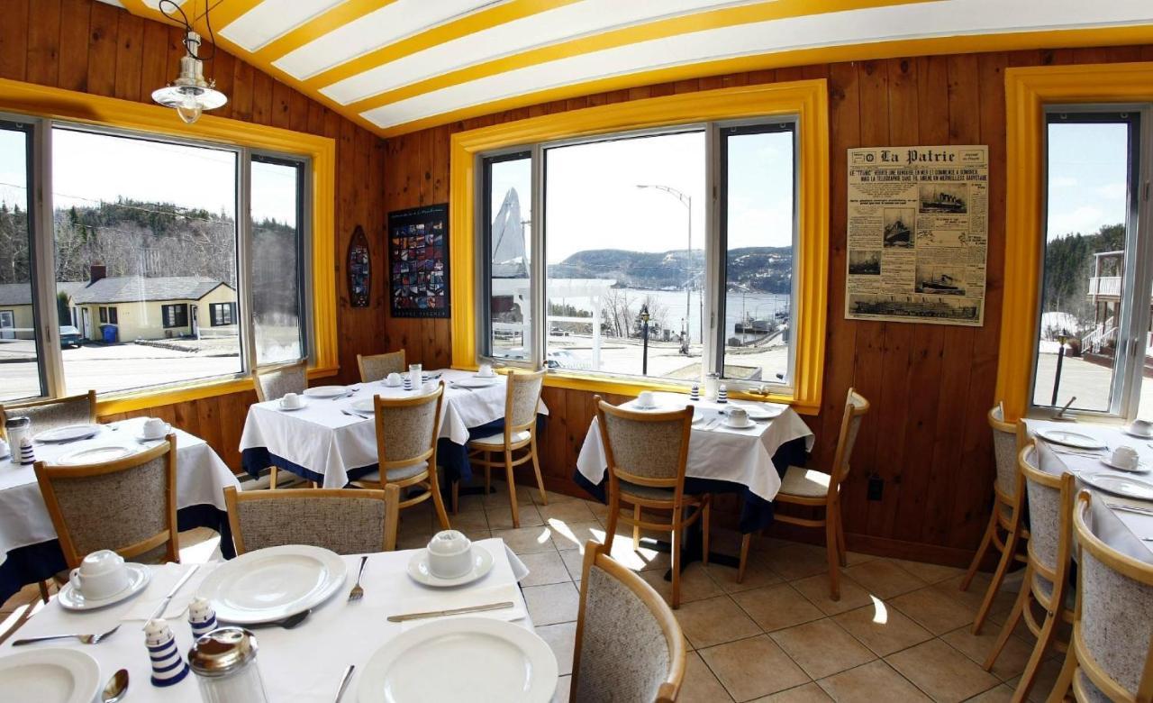 Hotel Georges Tadoussac Buitenkant foto