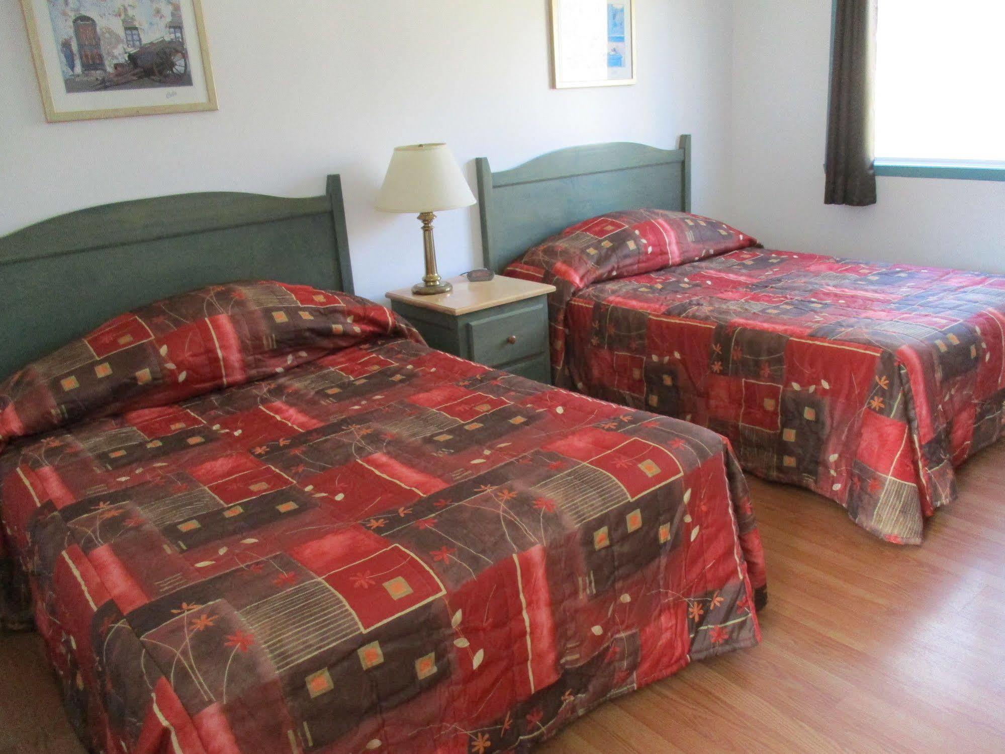 Hotel Georges Tadoussac Buitenkant foto