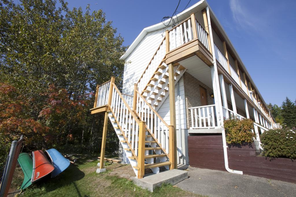 Hotel Georges Tadoussac Buitenkant foto